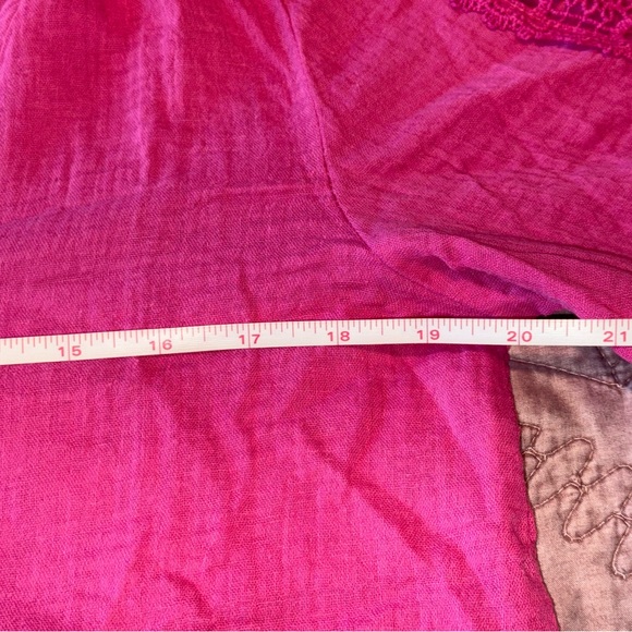 Elegant Fuchsia Blouse with Lace Sleeves - Picture 6 of 12